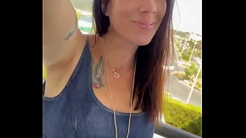 Hello bien arrivée à seyne sur mer halte en route vers l‘île de beauté et un petit coucou sexy pour vous