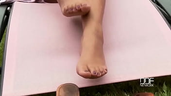 Titty tarts taste toes