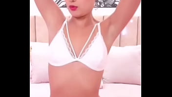 Sorprendí ingraganti a kasandra cuando se estaba erreglando