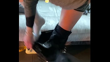 Je me déshabille pour me faites prendre y a une suite bisous à tous