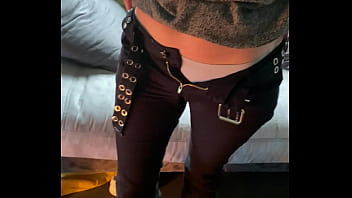 Je me déshabille pour me faites prendre y a une suite bisous à tous