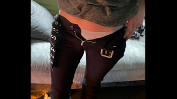 Je me déshabille pour me faites prendre y a une suite bisous à tous