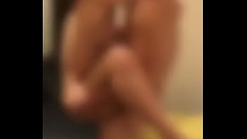 人妻が駅弁ファックされているところ 人妻が駅弁ファックされているところ