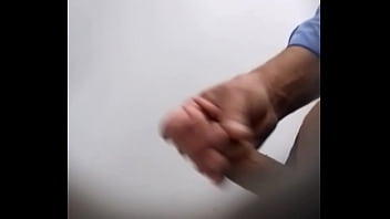 Outro Casadinho Mostrando A Pica No Banheirao thumbnail