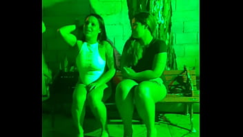 As do job se pegando dentro do cabaré