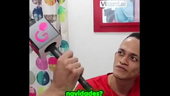 La satisfacción del cliente en la barbería #historia #elchicletv #comunidad #atrevidoypegajoso #familia #talento #arte