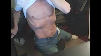 T shirt up twisting on stool