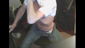 T shirt up twisting on stool