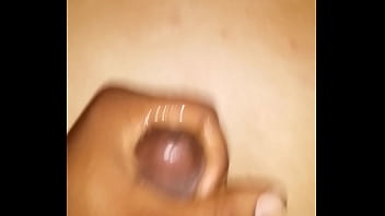 Busting bit on her booty