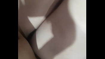 Continuando con es sexo en el hotel