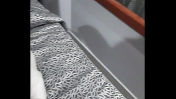 Continuando con es sexo en el hotel