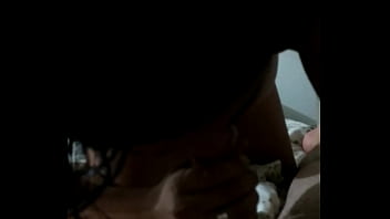 Esposa novinha fazendo boquete