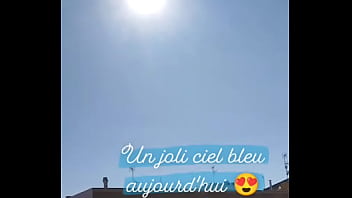 Un joli ciel bleu aujourd'hui et toi