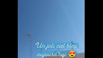Un joli ciel bleu aujourd'hui et toi