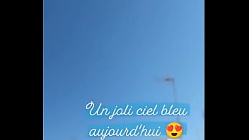 Un joli ciel bleu aujourd'hui et toi