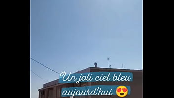 Un joli ciel bleu aujourd'hui et toi