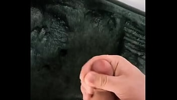 Busco a alguien que me la mame con su salivita roca