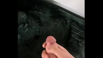 Busco a alguien que me la mame con su salivita roca