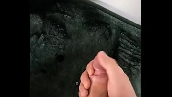 Busco a alguien que me la mame con su salivita roca