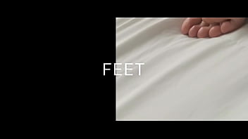 J'aime quand tu me vois nue quand tu viens sentir et goûter ma peau