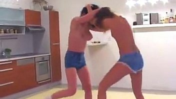 Catfight beautiful girls Catfight beautiful girls