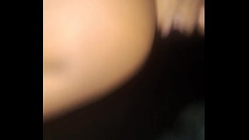 Parei a moto no beco e meti leite na buceta dela ali mesmo filha da puta gostosa