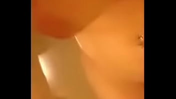 18 yo shelbie in bath