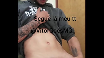 Mlk Safado Gozando Na Cadeira thumbnail