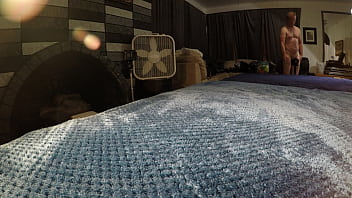 Blonde with smokin body loves to suck dick