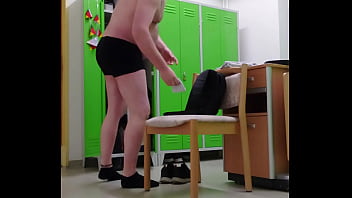 Umziehen auf der arbeit