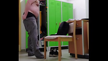 Umziehen auf der arbeit