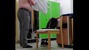 Umziehen Auf Der Arbeit thumbnail