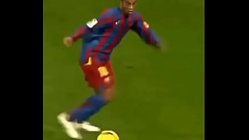 Ronaldinho nas skills mágicas dele