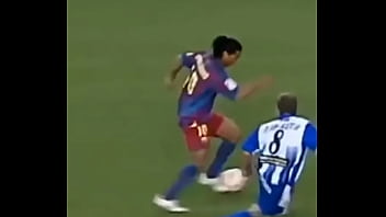 Ronaldinho nas skills mágicas dele
