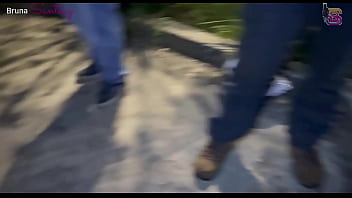 Meu marido me filmou com mais de 20 caras corno no final chupou todo o gozo da bucetinha dela