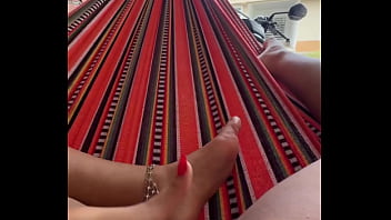 Masturbandome en el anden alfrente de los trabajadores