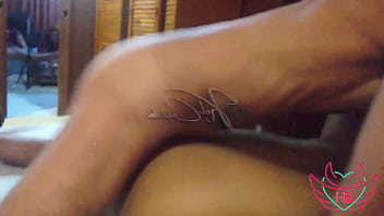 Casada chamou o amigo do corno pra fazer uma dp