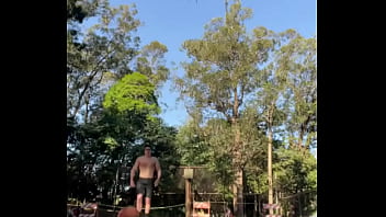 The guys play the rt game i want to play the bskt game every ball i put inos caras fazem rt game quero fazer o bskt ga