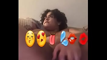 Latino creams on cam