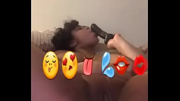 Latino creams on cam