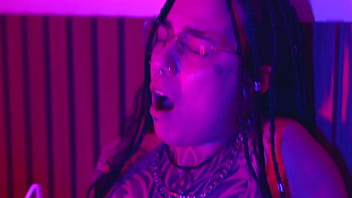 Latin girl sucks her sexy toes with masturbation