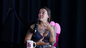 Tem Um Namorado Que Topa Tudo Pra Gravar Pornô Gosta Do Swing E Foi Convidada A Entrar Na Criação Flor De Damiana Sheer Red thumbnail