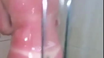 Foi com marido a praia e arrumou safado pra foder o cú