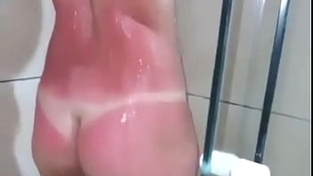 Foi com marido a praia e arrumou safado pra foder o cú