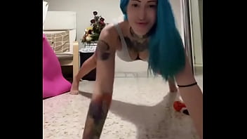 Perra caliente te pondra la verga dura