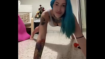 Perra caliente te pondra la verga dura