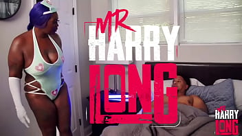 Big booty ebony saves the day working hard to get the nut out