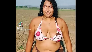 Gordita baila sensual