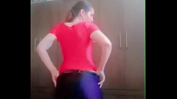 Esposa tirando a saia