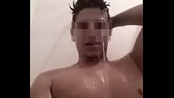 Así Se Ducha Un Amigo thumbnail